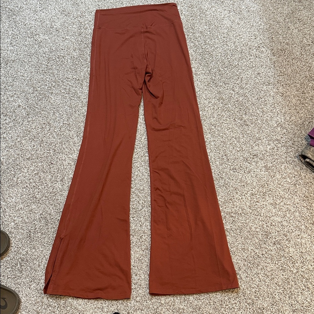 Rust Flared Yoga Pants - Picture 4 of 6